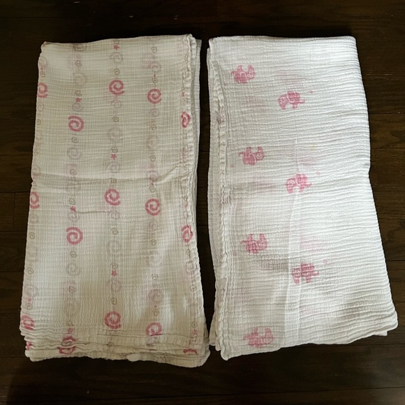 Aden & Anais Blankets - Picture 1 of 3